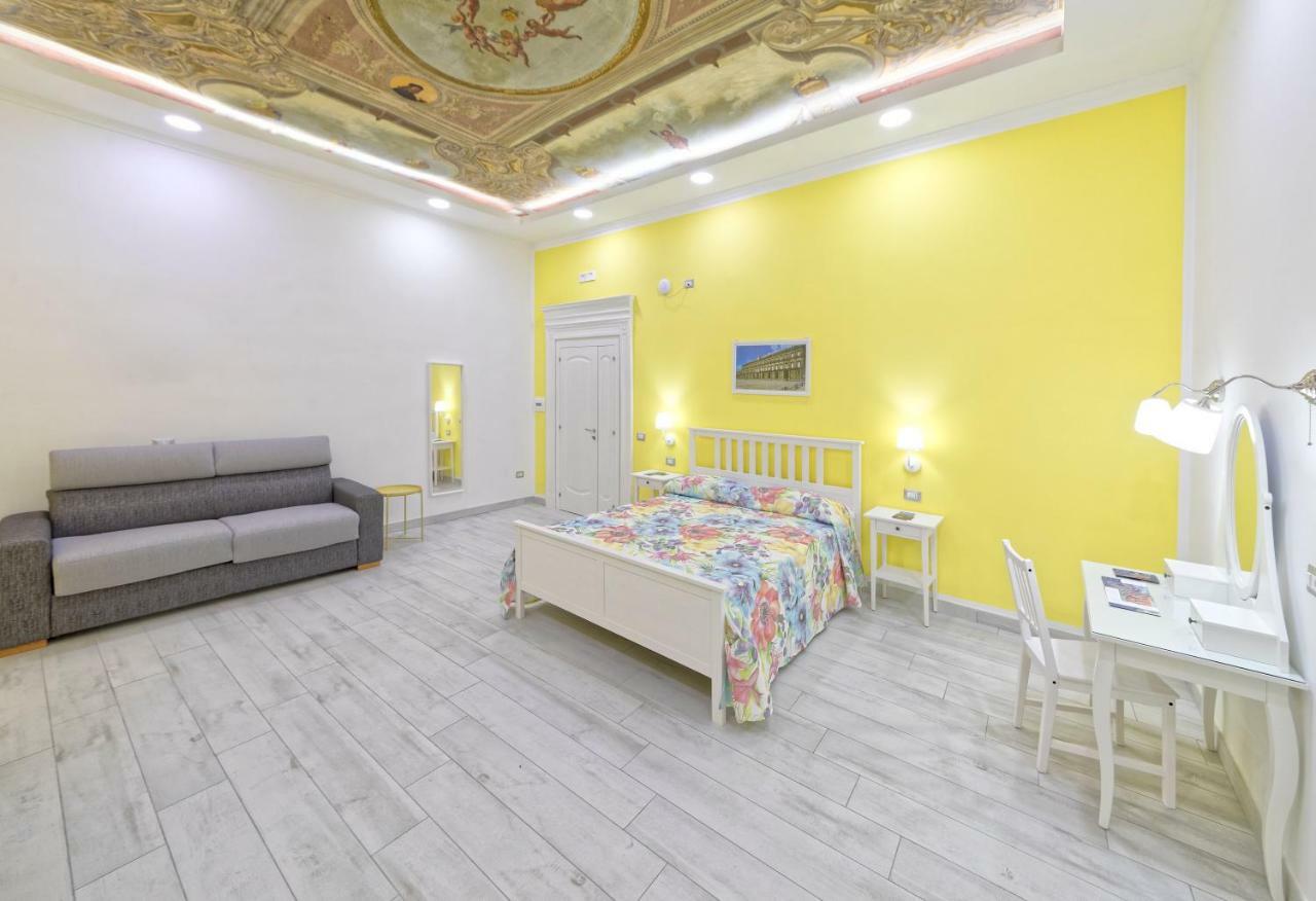 B&B Rest A Napoli Exterior photo